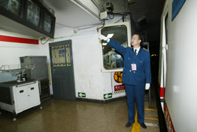 62BF0062.jpg